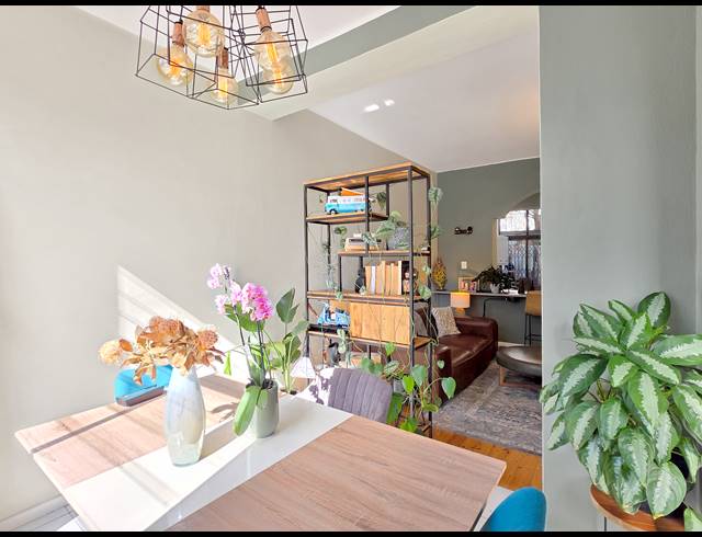 3 BEDROOM APARTMENT FOR SALE IN BANTRY BAY